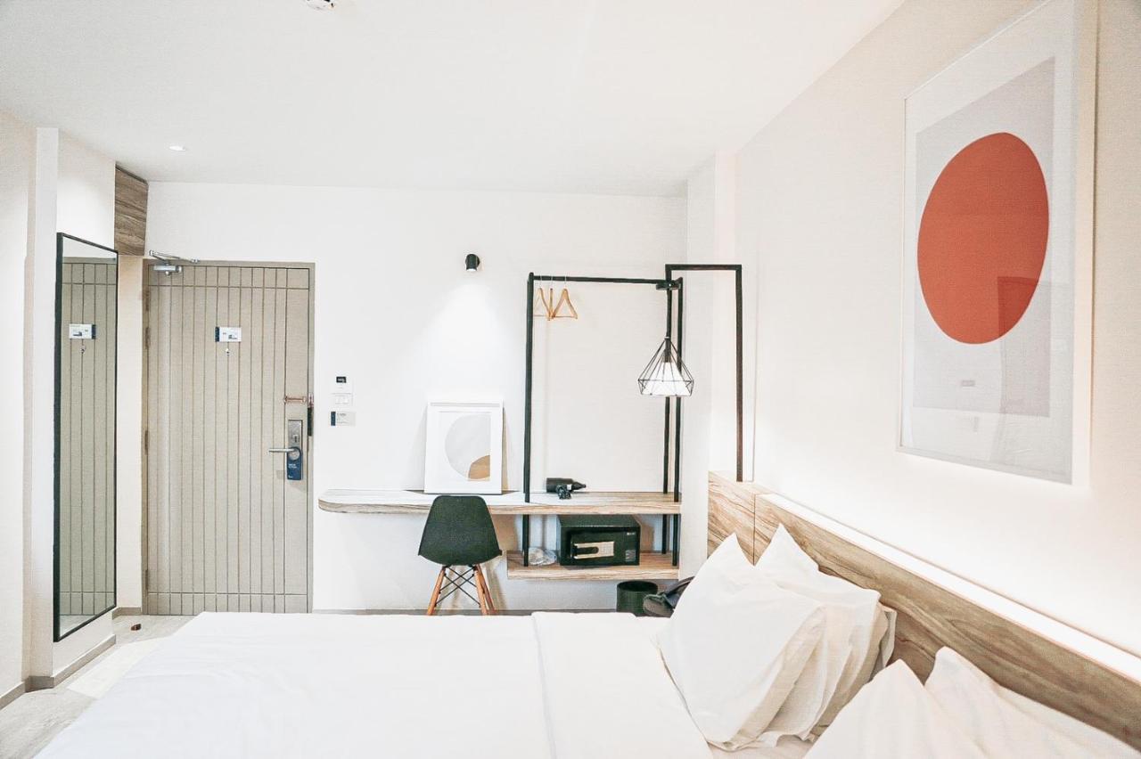 Homitel Bangkok Hotel Luaran gambar