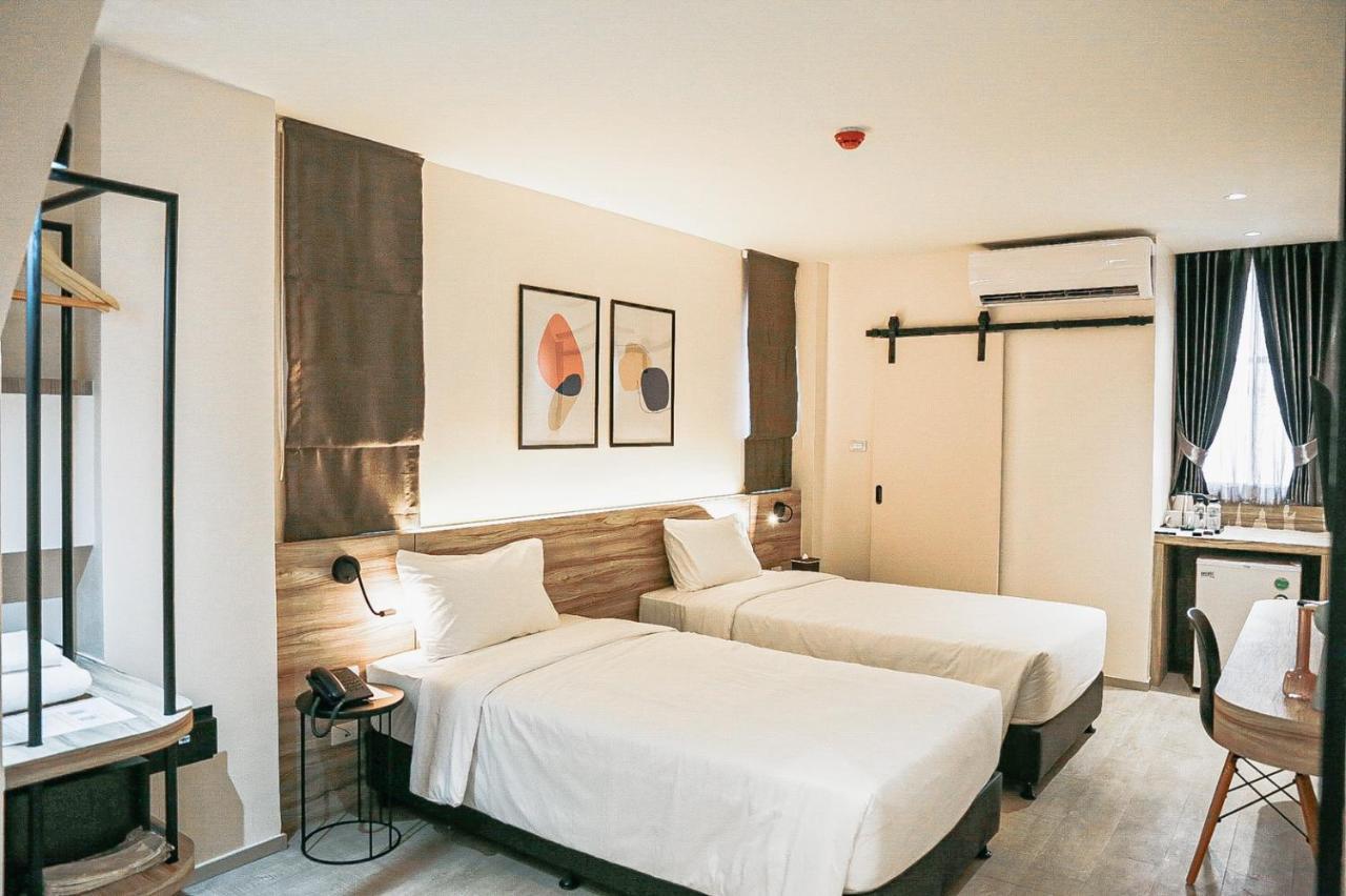 Homitel Bangkok Hotel Luaran gambar