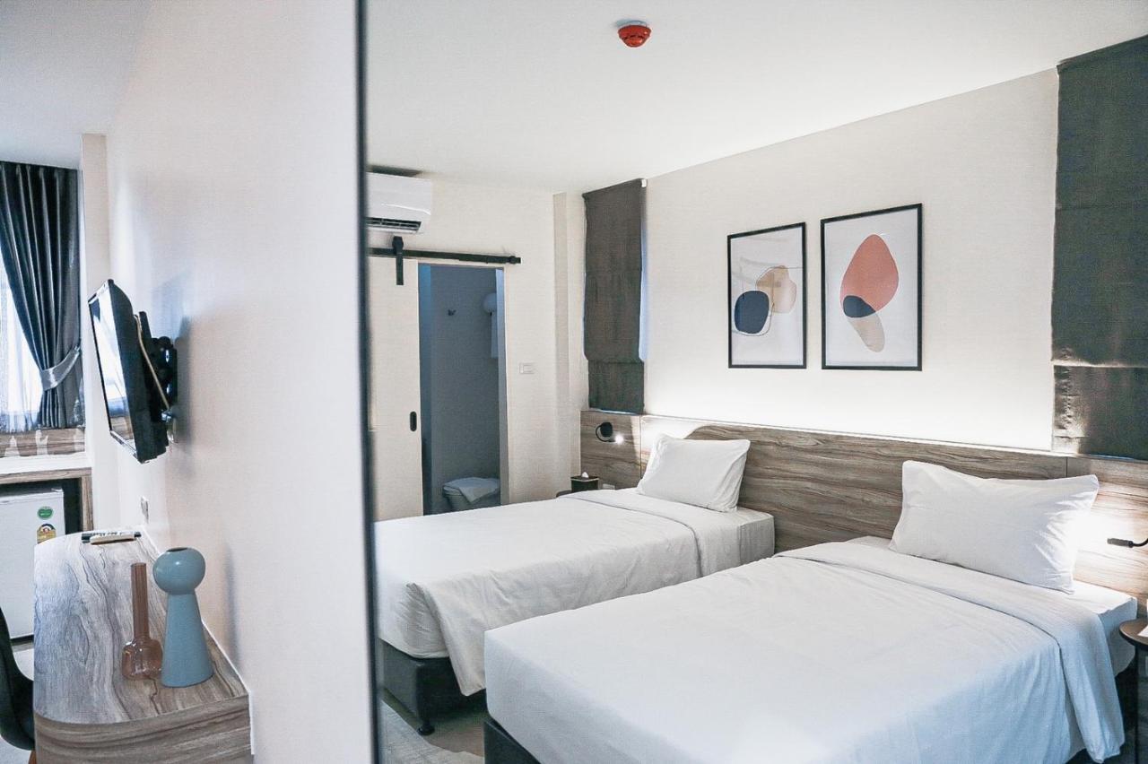Homitel Bangkok Hotel Luaran gambar