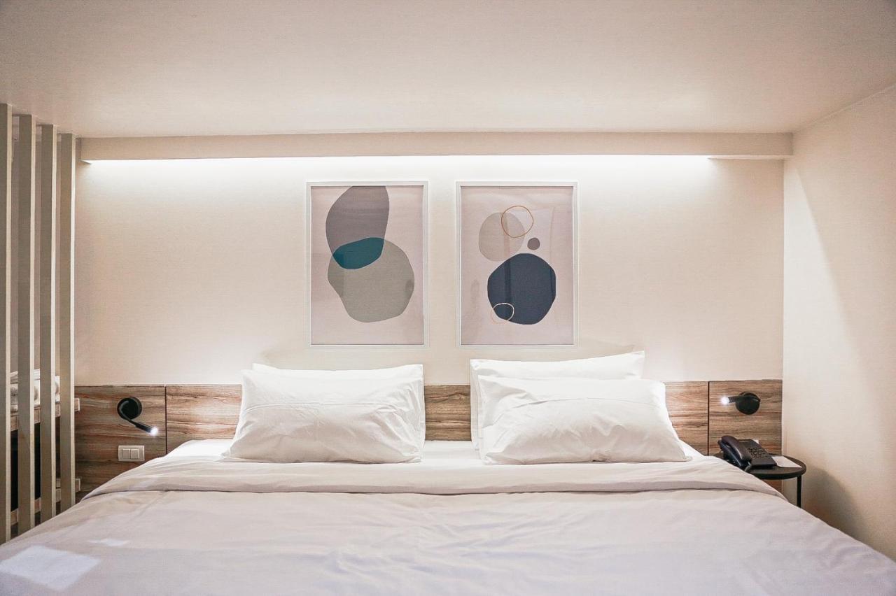 Homitel Bangkok Hotel Luaran gambar